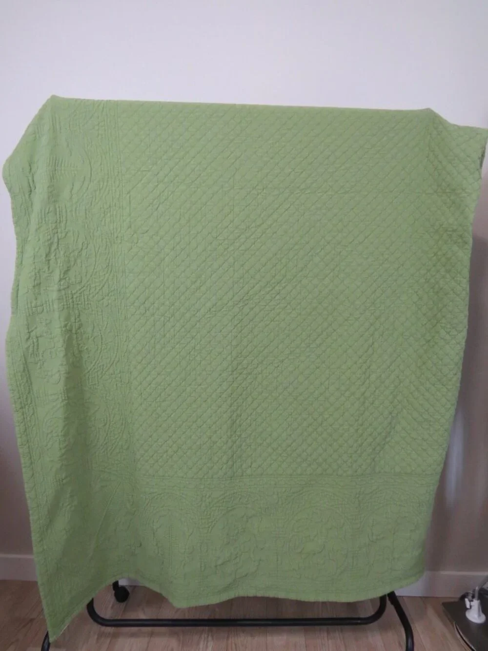 Williamsburg William & Mary Matelasse Coverlet SIZE King Moss Green